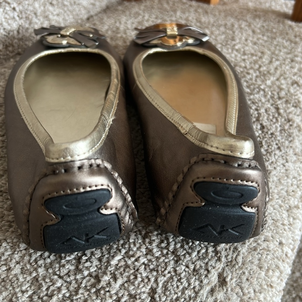 AK ANNE KLEIN: Ballet flat shoes.  Size 7. Gold & Pewter colors. - Picture 5 of 9